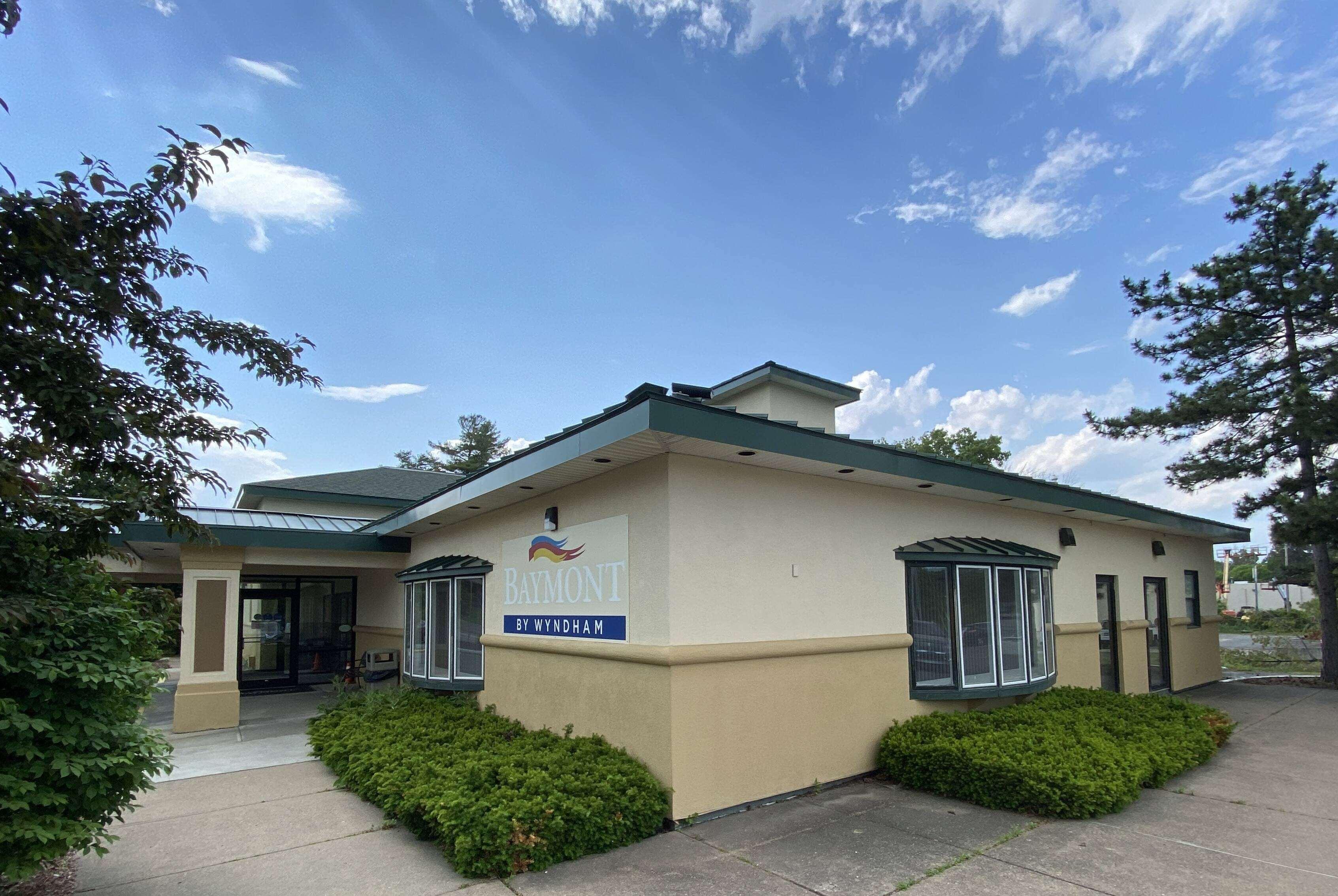 Baymont By Wyndham Latham Albany Airport Hotel Buitenkant foto