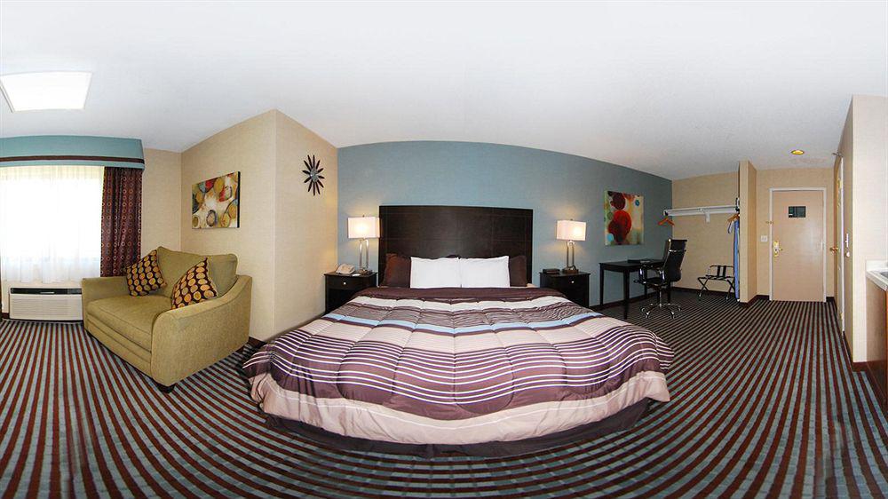 Baymont By Wyndham Latham Albany Airport Hotel Buitenkant foto