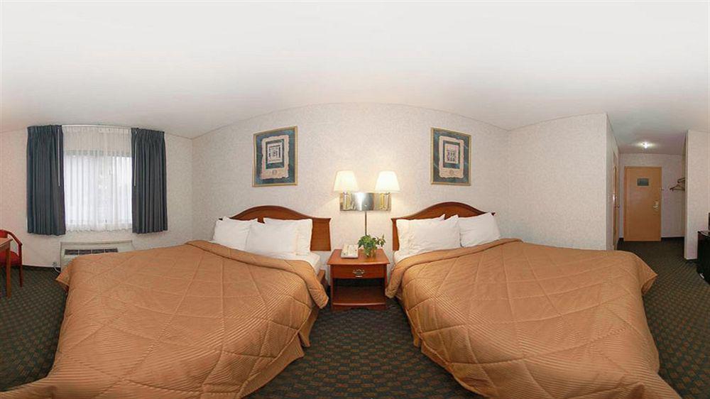 Baymont By Wyndham Latham Albany Airport Hotel Buitenkant foto